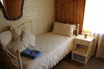 A Settler's Cottage - Accommodation Nelson Bay 3