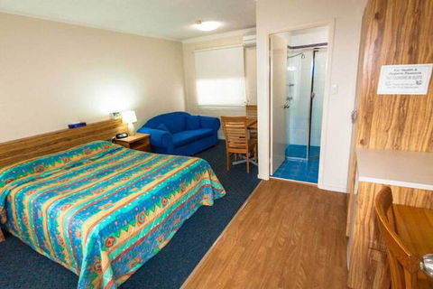 Bay Executive Motel - Nelson Bay Accommodation.com 3