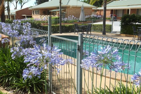 Commercial Golf Resort - Accommodation Nelson Bay 4
