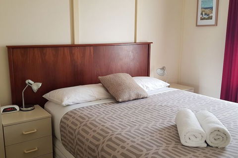Park Avenue Holiday Units - Accommodation Nelson Bay 3