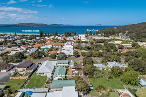 Park Avenue Holiday Units - Accommodation Nelson Bay 1