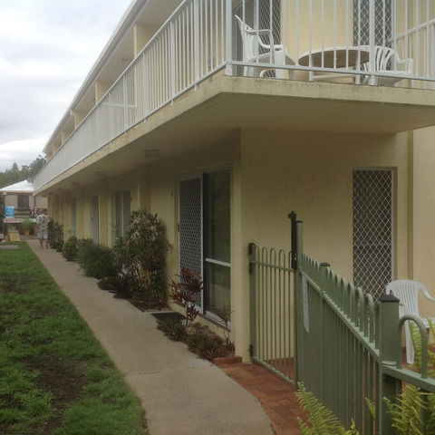 Bayshores Holiday Apartments - Accommodation Nelson Bay 0