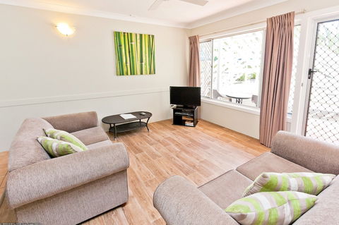 Silver Sands Apartments - Accommodation Nelson Bay 5