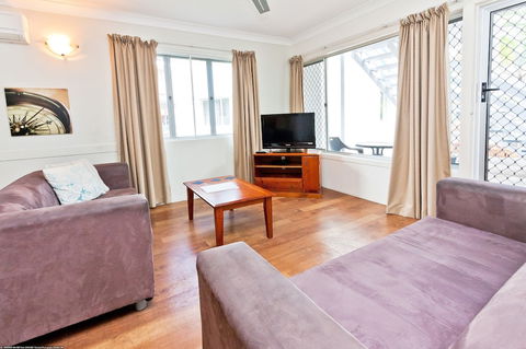 Silver Sands Apartments - Accommodation Nelson Bay 4