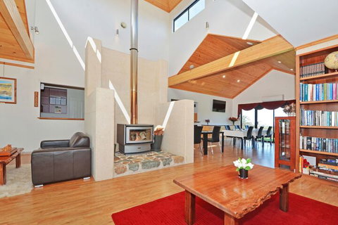 Sensational Heights Bed & Breakfast - Accommodation Nelson Bay 5