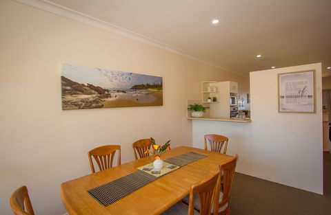 Meridian Beachside Apartments - Accommodation Nelson Bay 5