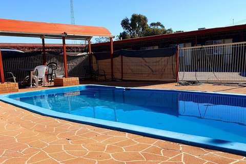 Ardeanal Motel West Wyalong - Accommodation Nelson Bay 2