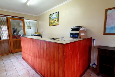 Ardeanal Motel West Wyalong - Accommodation Nelson Bay 3