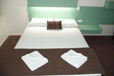 Longreach Motel - Accommodation Nelson Bay 5