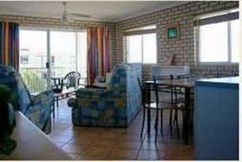 Whitecaps Holiday Apartments - Accommodation Nelson Bay 0