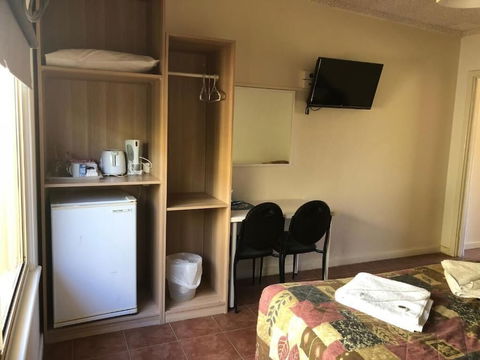 Jurien Bay Hotel - Accommodation Nelson Bay 2