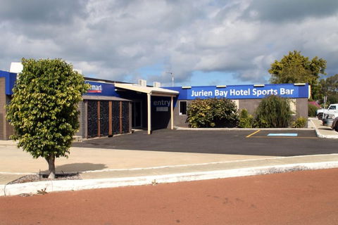 Jurien Bay Hotel - Accommodation Nelson Bay 1