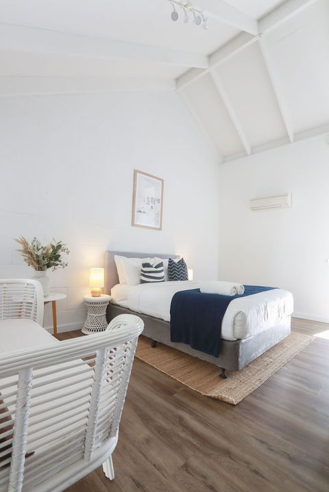 The Port O Call - Accommodation Nelson Bay 5