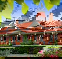 Ormiston House - Accommodation Nelson Bay