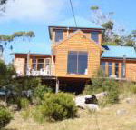 The Tree House - Accommodation Nelson Bay