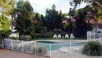 Lake Haven Motor Inn & Palms Restaurant - Accommodation Nelson Bay 2