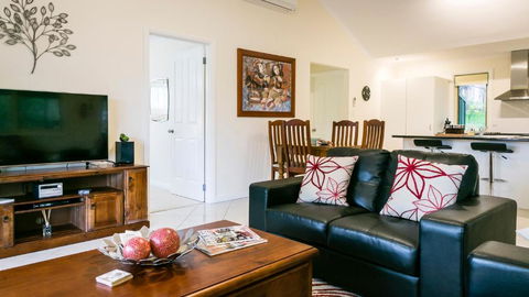 One Tree Bed & Breakfast - Accommodation Nelson Bay 2