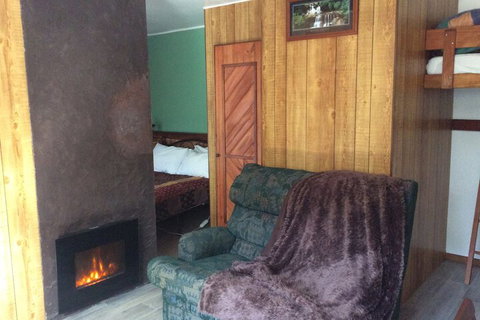 Crayfish Creek Van & Cabin Park - Accommodation Nelson Bay 5