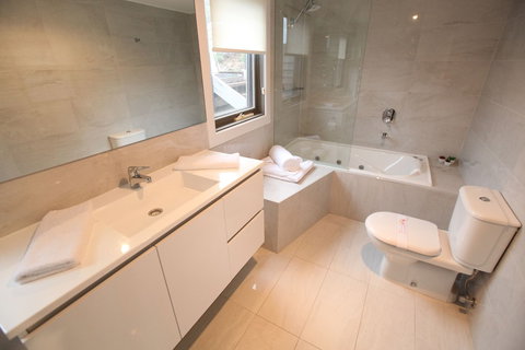 Points South By The Sea - Accommodation Nelson Bay 5