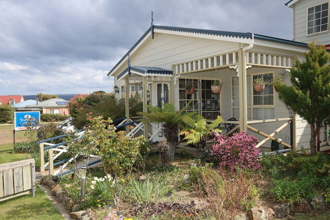 Swansea Cottages & Motel Suites - Accommodation Nelson Bay 0