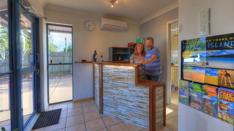 Dolphin Waters Tin Can Bay - Accommodation Nelson Bay 2