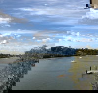 Burnett Riverside Hotel - Nelson Bay Accommodation.com