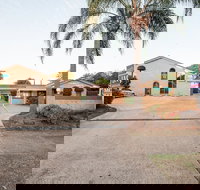 Jacaranda Place Motor Inn