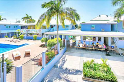 Caravella Backpackers - Accommodation Nelson Bay 1