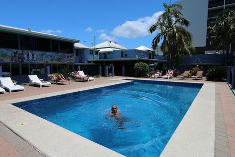 Caravella Backpackers - Accommodation Nelson Bay 2