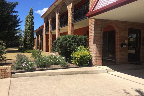 Idlewilde Town & Country Motor Inn - Accommodation Nelson Bay 2
