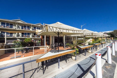 Yamba Beach Motel - Accommodation Nelson Bay 1