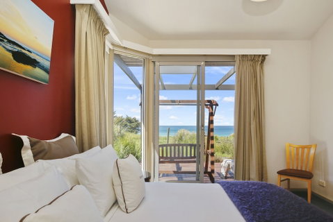 Chocolate Gannets - Accommodation Nelson Bay 0