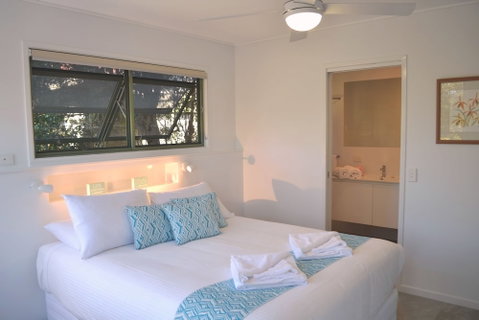 The Retreat Beach Houses - Accommodation Nelson Bay 4
