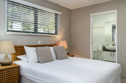 The Retreat Beach Houses - Accommodation Nelson Bay 6