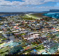 Albany Holiday Units - Accommodation Nelson Bay