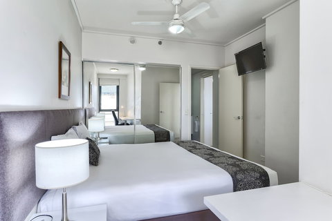 Flynn Brisbane - Accommodation Nelson Bay 5