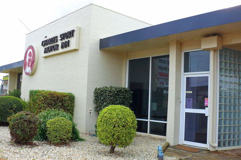 Charles Sturt Motor Inn West Wyalong - Accommodation Nelson Bay 3
