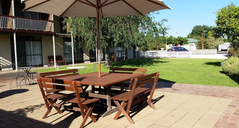 Coonawarra Motor Lodge - Accommodation Nelson Bay 1