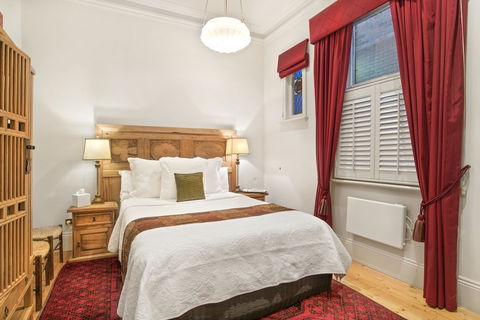 Captain's Retreat Apartments And Cottages - Accommodation Nelson Bay 1