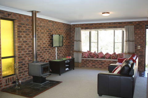 Shady Trees Barrington Holiday House - Accommodation Nelson Bay 5