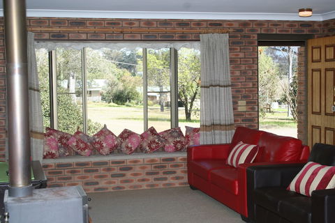 Shady Trees Barrington Holiday House - Accommodation Nelson Bay 4