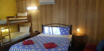 Summer's Rest Units - Accommodation Nelson Bay 2