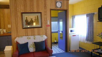Summer's Rest Units - Accommodation Nelson Bay 5