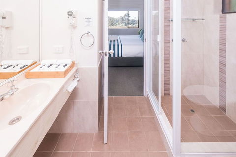 Mollymook Seascape Motel & Apartments - Accommodation Nelson Bay 2