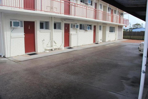 Caloundra Suncourt Motel - Accommodation Nelson Bay 1