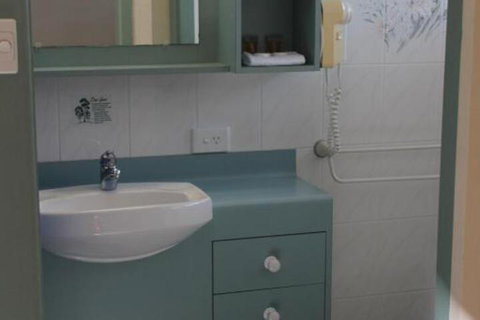 Caloundra Suncourt Motel - Accommodation Nelson Bay 3