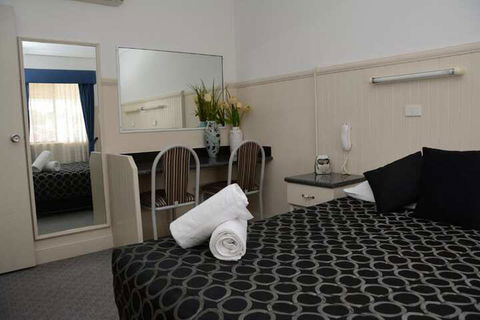 Ben Chifley Motor Inn - Accommodation Nelson Bay 6
