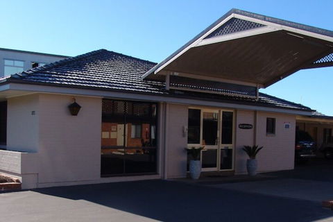 Ben Chifley Motor Inn - Accommodation Nelson Bay 3
