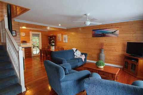 Sails Elegant Spacious Beach Villa - Accommodation Nelson Bay 2