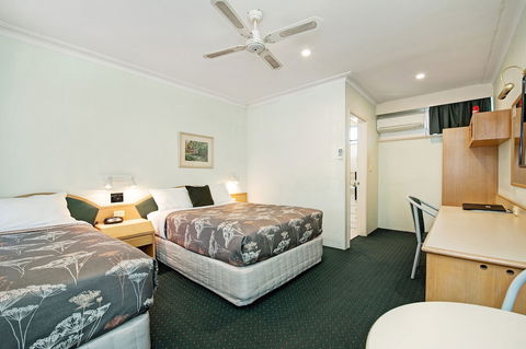 Colonial Terrace Motor Inn - Accommodation Nelson Bay 4